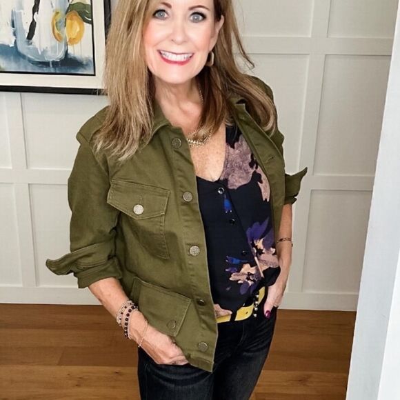 NWOT Cabi Olive Green Evans Jean Like Jacket (4497). Size Small. - Picture 6 of 10